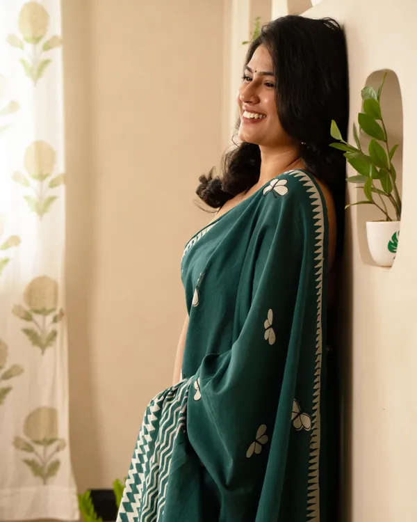 Emerald_Green_Cotton_Emerald_H_Block_Printed_Mul_Saree_With_Tassels_For_Women